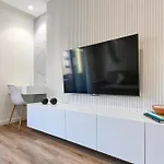 On - Premium - Free Parking & Pet Friendly