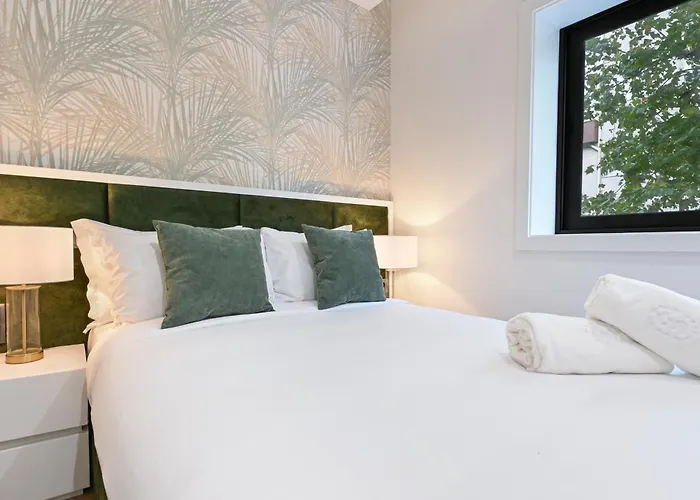 On - Premium - Free Parking & Pet Friendly Apartment *