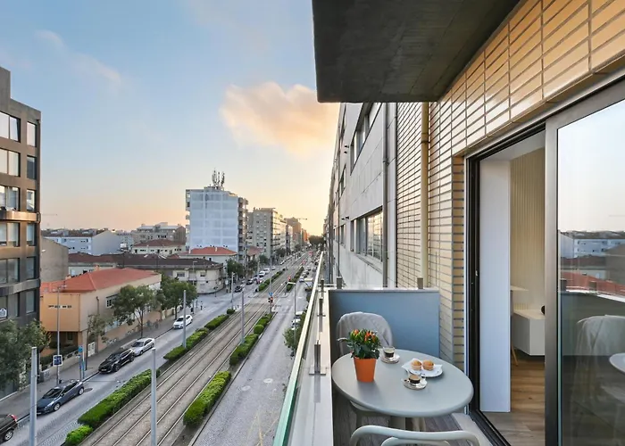 On - Premium - Free Parking & Pet Friendly Apartment *