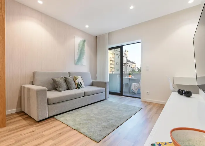 On - Premium - Free Parking & Pet Friendly Apartment