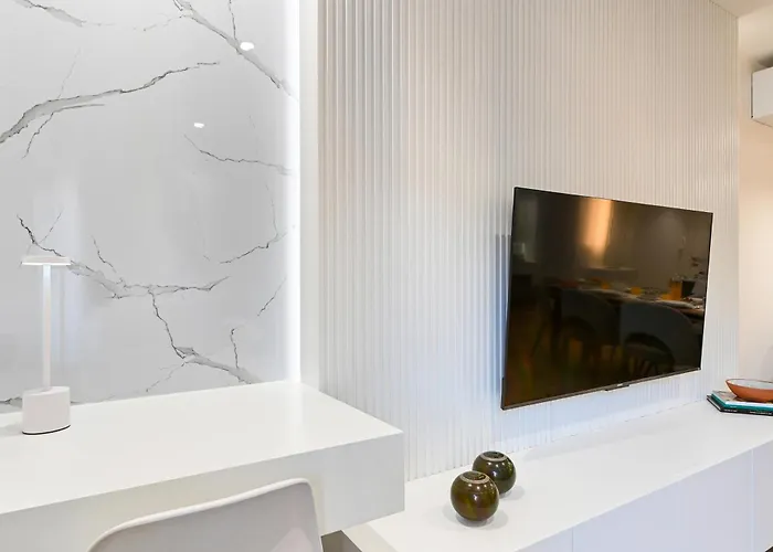 On - Premium - Free Parking & Pet Friendly